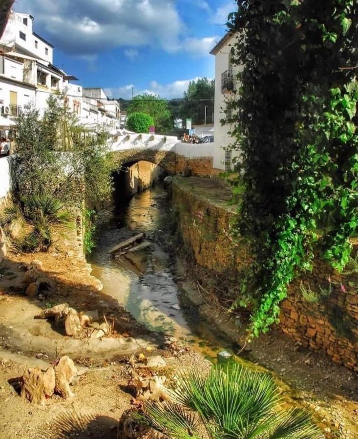 Villa Casa Enrocada à Setenil De Las Bodegas Extérieur photo