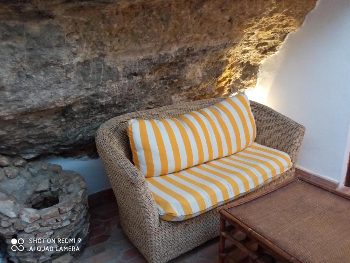 Villa Casa Enrocada à Setenil De Las Bodegas Extérieur photo